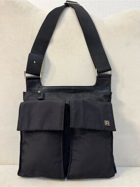 Aigner Black Men's Crossbody Organizer Shoulder Bag - Classic Everyday Style